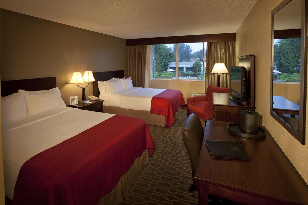 Hotel Fairfield By Marriott 3*