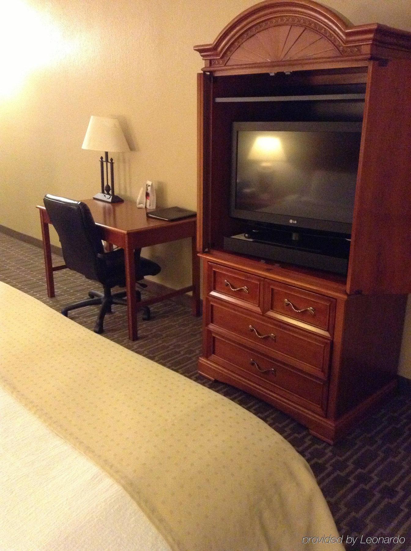 Fairfield By Marriott Hotel 3*