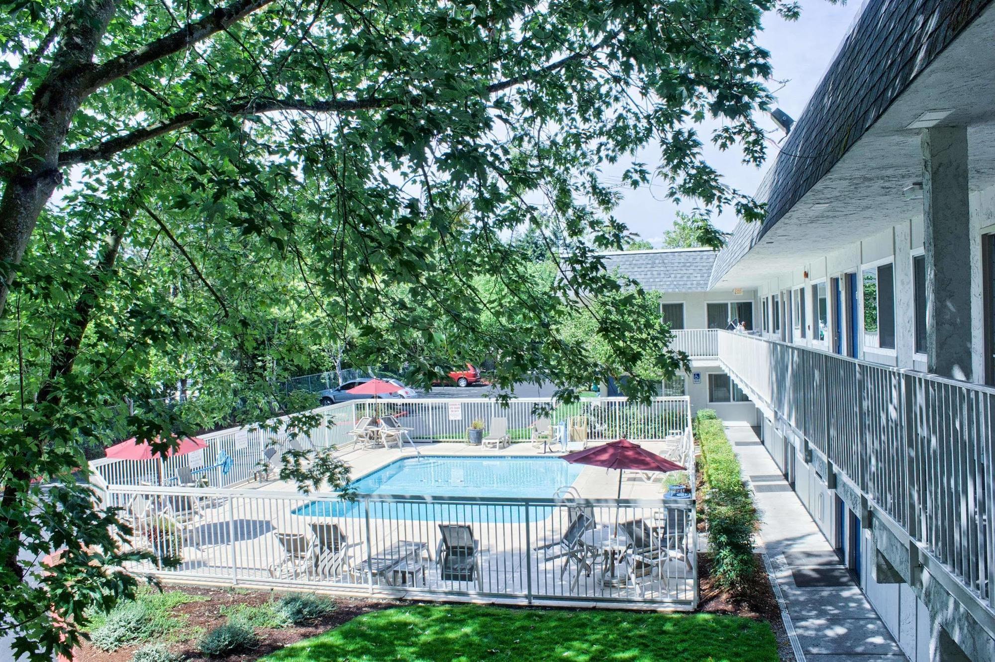 Fairfield By Marriott Hotel 3*